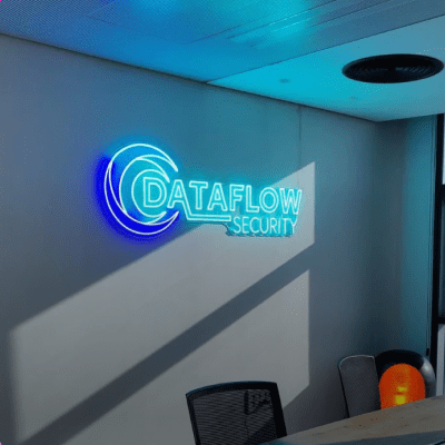 שלט ניאון למשרדי DATAFLOW SECURITY